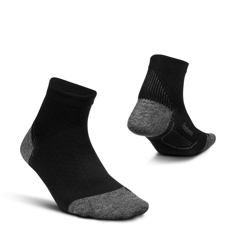 Feetures Plantar Fasciitis Relief Ultra Light Cushion Quarter Sock for Women & Men Small Black (1 Pair)