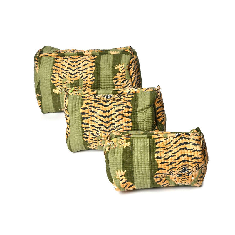 Quilted Cotton Travel Pouch – Handcrafted Cosmetic Bag with Jungle Print Green&beige 9X5X5