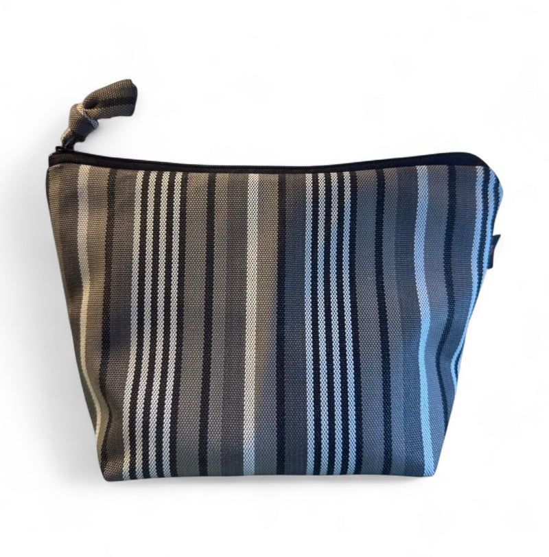Handmade Zippered Cosmetic Bag – Textured Fabric with Cotton Lining – 9.5 x 6.5 x 3.5 in