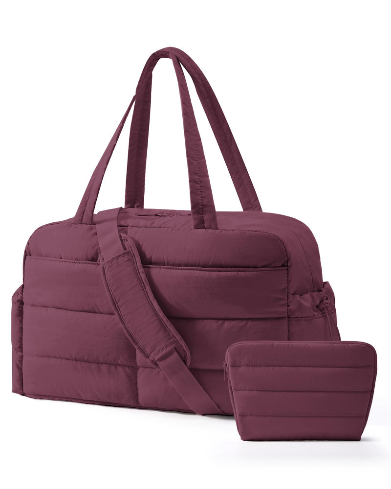 BAGSMART Gym Bag for Women with Toiletry Pouch, Lightweight Weekender Bags for Women with Wet Pocket, 31L Quilted Travel Duffle Carry On Bag, Weekender Overnight Bag for Travel,Water Resistant Cherry Red