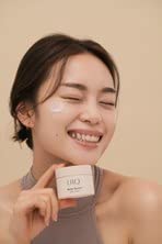 [Australia] - UIQ Biome Barrier™ Soft Cream 2.02 fl.oz | Korean skincare - moisturizing cream with 100 hours long lasting - Lightweight texture 