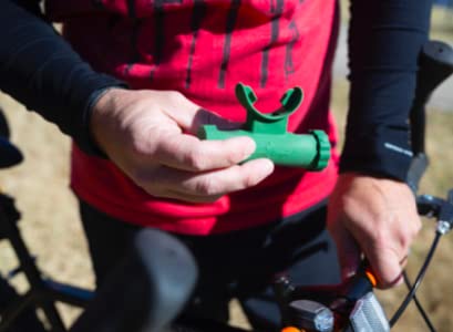 [Australia] - Bas Rutten O2 Trainer - Official Workout Device for Respiratory Training and Lung Muscle Fitness - Portable Breathing Mouthpiece for High Altitude and Power Training (Blue) 