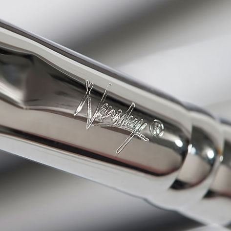 [Australia] - Nanshy Lip Makeup Brush with Lid better than Retractable use for Lipstick Liner Gloss (Black Handle, Chrome Silver Cap) Vegan Cruelty-Free Chrome,Silver 