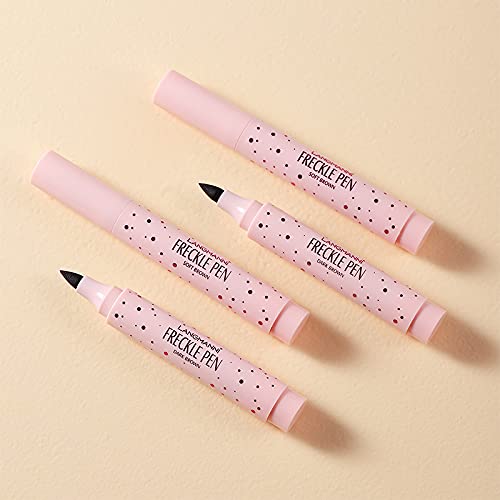 [Australia] - URQT 2Pcs Faux Freckle Pen Makeup Set - Magic Natural Effortless Sunkissed Fake Freckles Makeup Long Lasting Waterproof Freck Beauty Felt Tip Freckle Pen (2Pcs Dark Brown) 2Pcs Dark Brown 