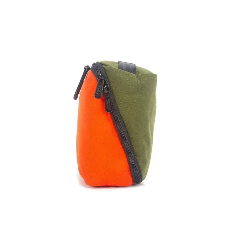 [Australia] - Manhattan Portage NEWTOWN TOILETRY CASE, Black/Black 