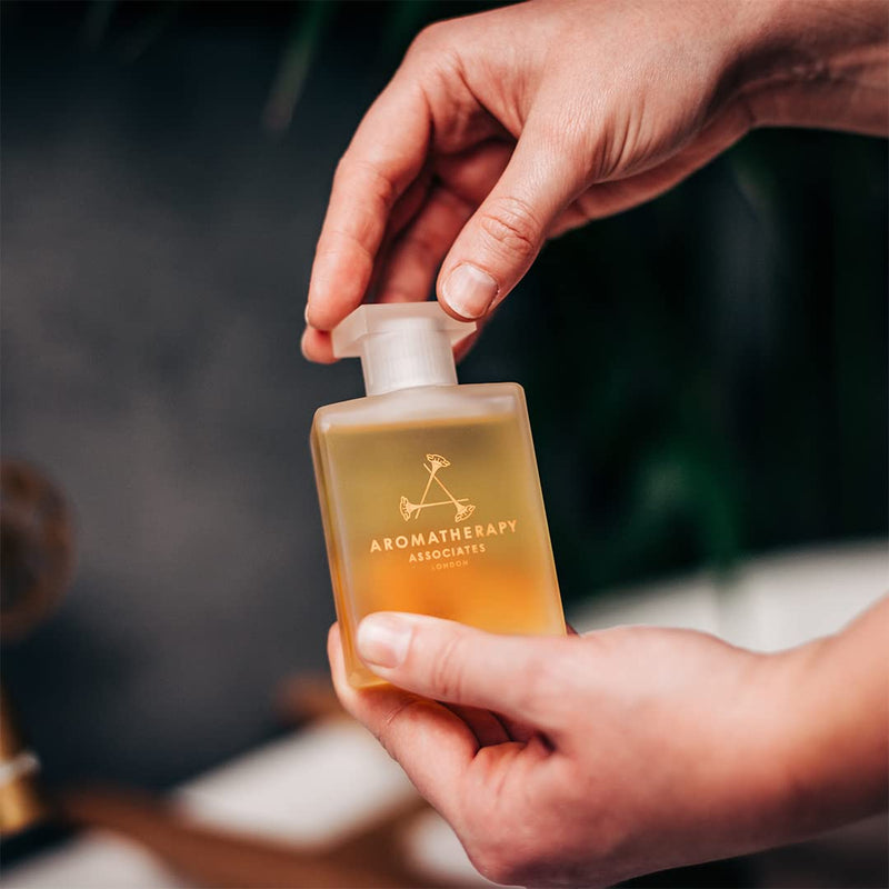 [Australia] - Aromatherapy Associates Deep Relax Bath & Shower Oil, 55ml - with Earthy Vetivert, Soothing Camomile and Comforting Sandalwood Essential Oils. 