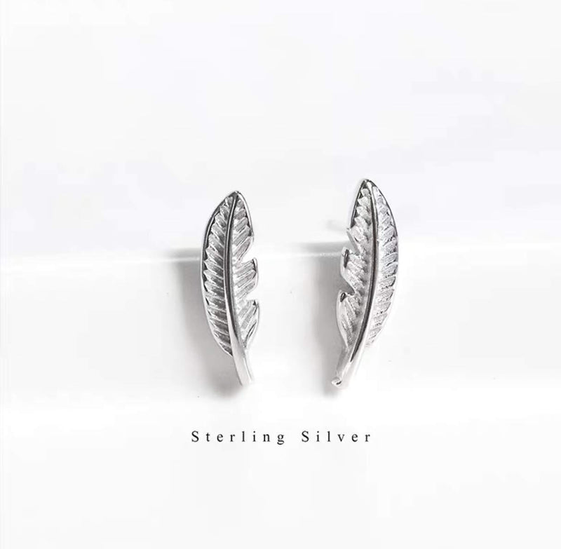 [Australia] - iszie jewellery sterling silver Pretty Little Feather Stud Earrings, Feather Earrings for women,Leaf Stud Earrings (length:12mm, width:3.5mm) 