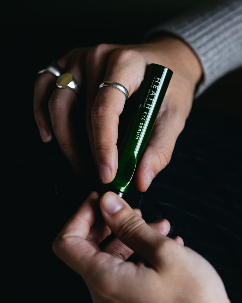 [Australia] - Heath Eye Serum for Men - Revitalising Eye Cream with Persian Silk Tree Extract and Soliberine NAT - Reduces Dark Circles and Puffy Eyes - Vegan Friendly - Made in England - 18 ml 