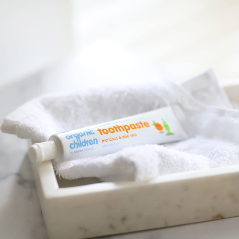 [Australia] - Green People Organic Children Mandarin & Aloe Vera Toothpaste 50ml | 100% Natural Toothpaste for Babies & Kids | Safe if Swallowed | Fluoride free & SLS free | Non Mint Toothpaste for Kids 