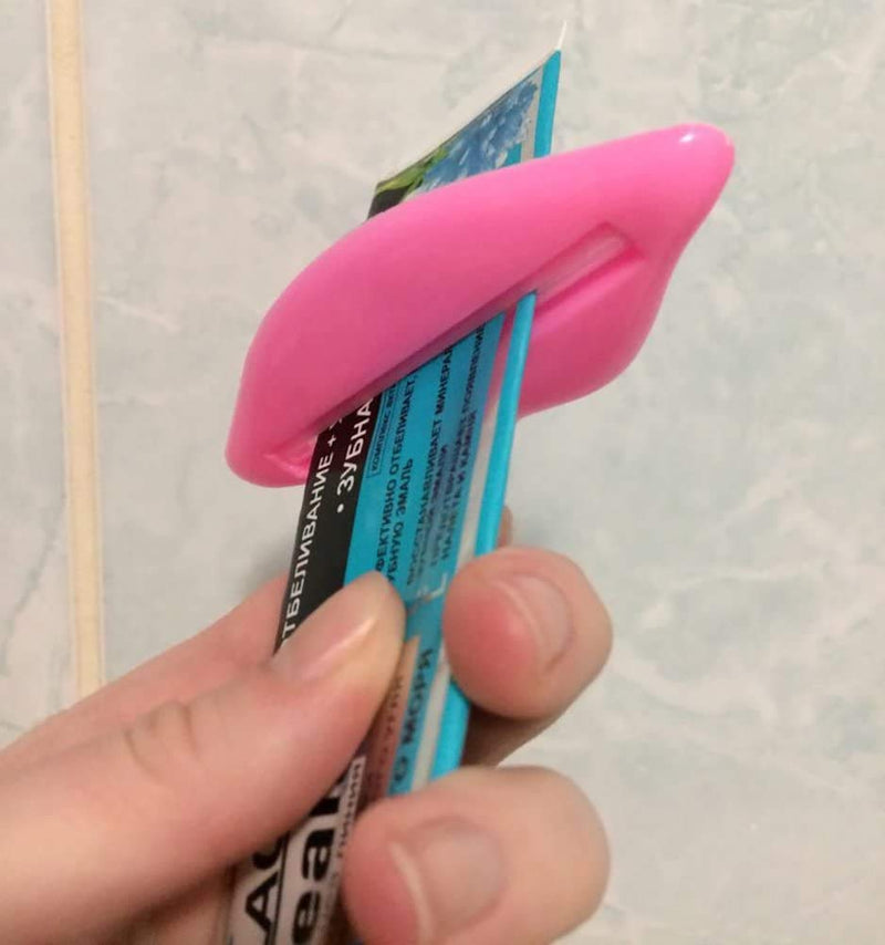 [Australia] - Toothpaste Squeezer, Set of 4 Daily Life Tube Dispenser Tools, Pink and Red Lip Shaped, Plastic Toothpaste Squeezer Cremes Cosmetic Gels Press Tool 