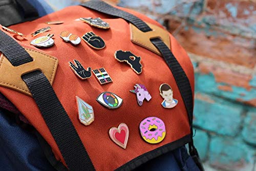 [Australia] - REAL SIC Playful Cat Enamel Pin - Cute & Funny Cat Lapel Pin in Different Colors for Jackets, Backpacks, Tops, Bags & Hats White 