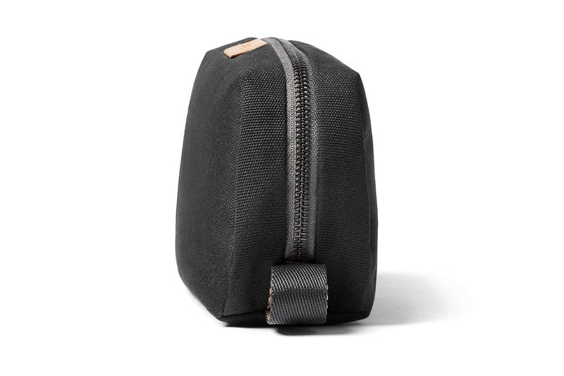 [Australia] - Bellroy Dopp Kit (Toiletry Bag, Zipper Closure, Water-Resistant Lining, Travel Wash Bag, Internal Mesh Pocket Organization) - Charcoal Charcoal - Recycled 