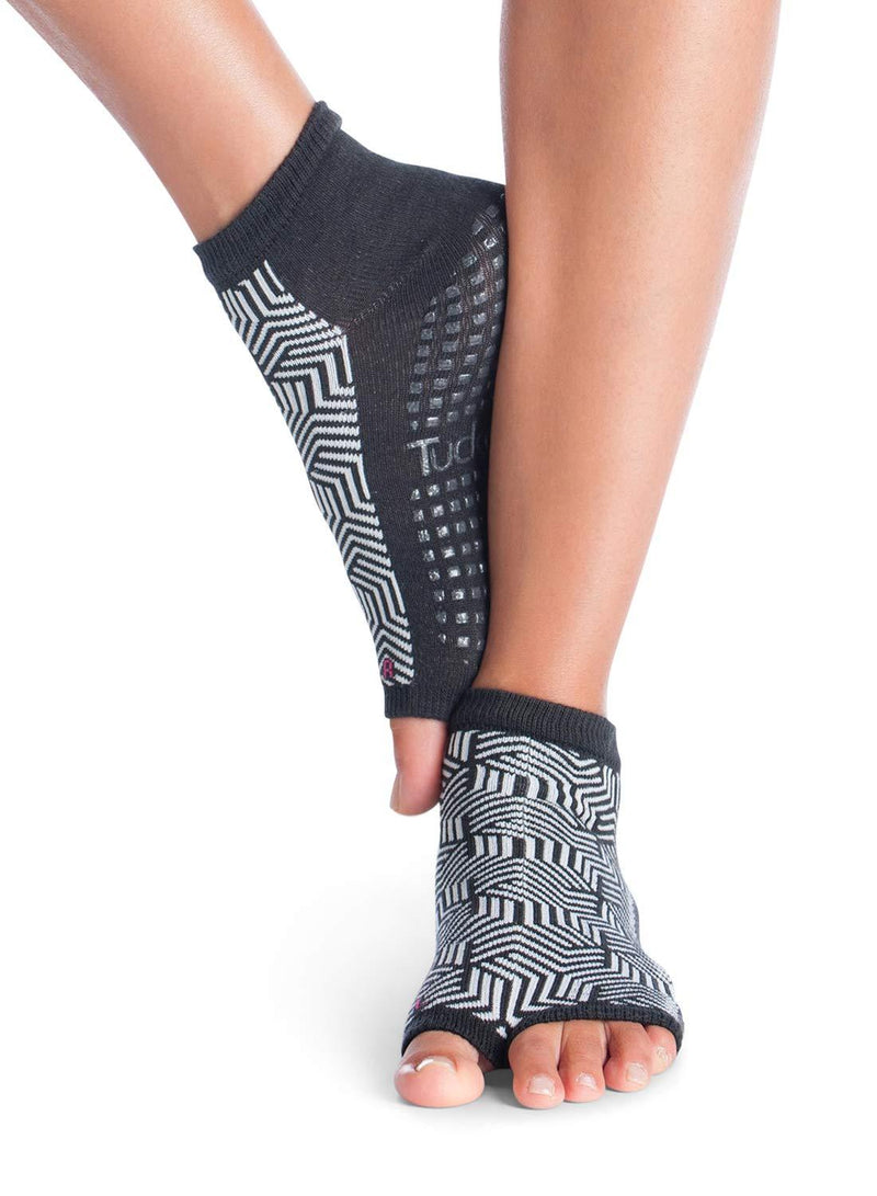 [Australia] - Yoga Socks for Women Non Slip, Toeless Non Skid Sticky Grip Sock - Pilates, Barre, Ballet Black White 