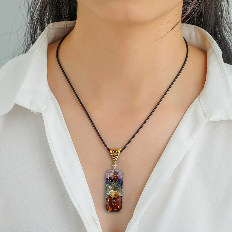 [Australia] - 7 Chakra Crystal Necklace Gemstone Pendant Emotional Necklace for Stress for Meditation and Spiritual Energy - Spiritual Gift Jewelry 2.2*0.6 inch 