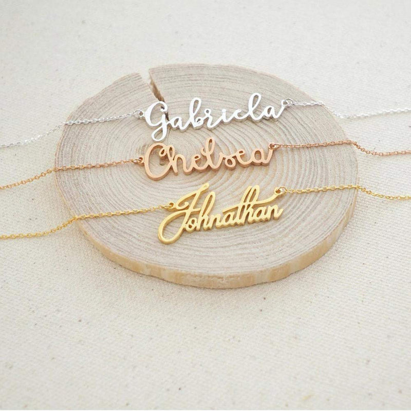 [Australia] - M MOOHAM Gold Custom Name Necklace Personalized - 18K Gold Plated Personalized Name Necklaces for Women Girls Kids Teens, Plate Monogram Necklace Name Necklace Aaliyah 