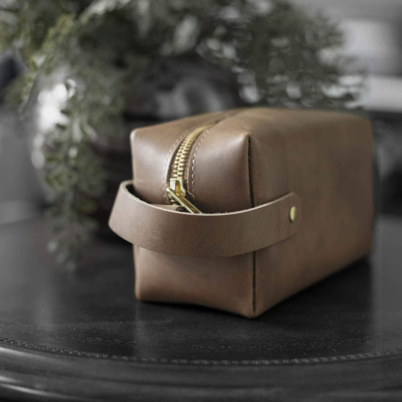 [Australia] - Leather Toiletry Bag. Leather Dopp Kit. Leather Travel Accessory. USA Made. Full Grain Leather Dims: 8L X 4W X 4H Ultimate Travel Dopp 