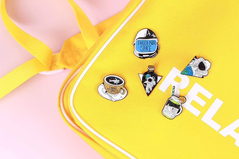 [Australia] - Cute Unique Enamel Pin Set - Novelty Art Enamel Lapel Pin Set - Funny Cartoon Enamel Brooch Pin Pack For Girls Boys Women Men F-Astronaut pins-5pcs 