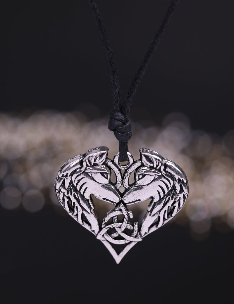 [Australia] - Wicca Norse Viking Trinity Irish Knot Heart-Shaped Double Wolf Head Pattern Pendant Necklace Antique Silver 