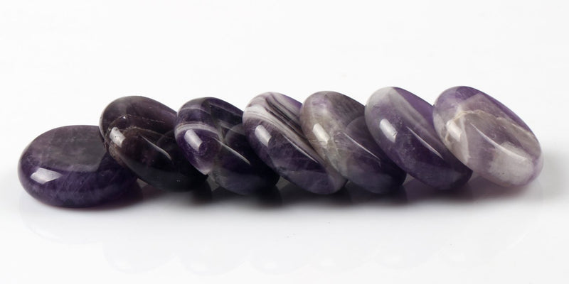 [Australia] - Natural Assorted 7pieces/lot Palm Stone Crystal Quartz Reiki Healing Chakra Free Pouch (Amethyst) Amethyst 