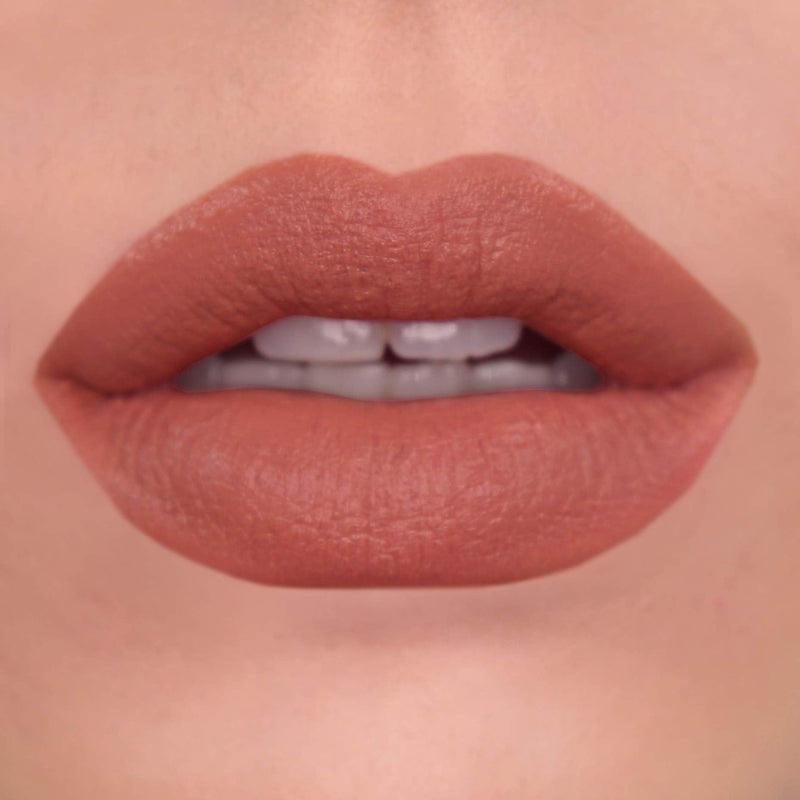 [Australia] - Locked in Liquid Lipstick by VASANTI - One-Swipe Matte Look with Full Coverage - Paraben Free, Vegan Friendly, Never Tested on Animals (Engaged - Brown) 