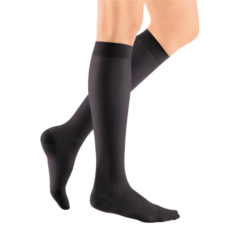 [Australia] - mediven sheer & soft for Women, 30-40 mmHg Calf High Closed Toe Compression Stockings, Natural, II-Standard 2 