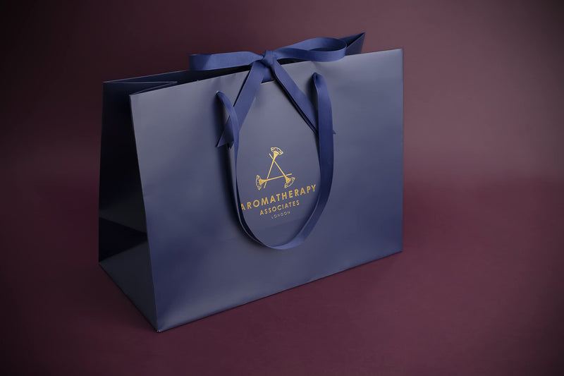 [Australia] - Aromatherapy Associates Gift Sets, Essential Bath & Shower Oil Gift Collection - 2X 9ml of Deep Relax, De-Stress Mind and Revive Morning Bath & Shower Oils. 