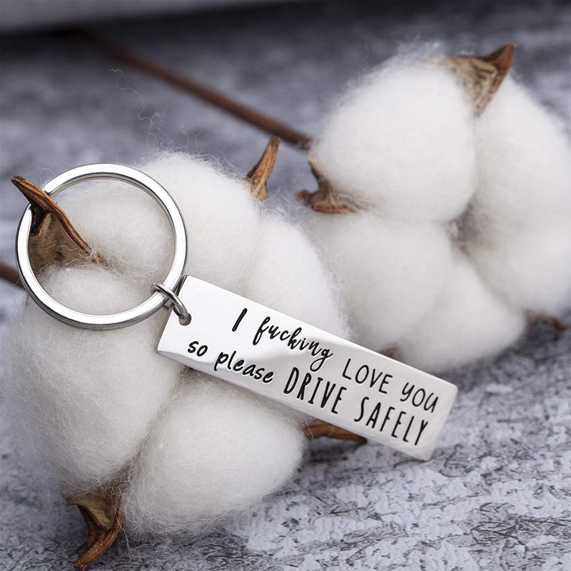 [Australia] - Father's Day Gifts Drive Safe Keychain Boyfriend Gifts for Husband Dad I Love You Gifts Birthday Gifts Key Ring Rectangle Gift New Driver Trucker Gifts for Him Men 