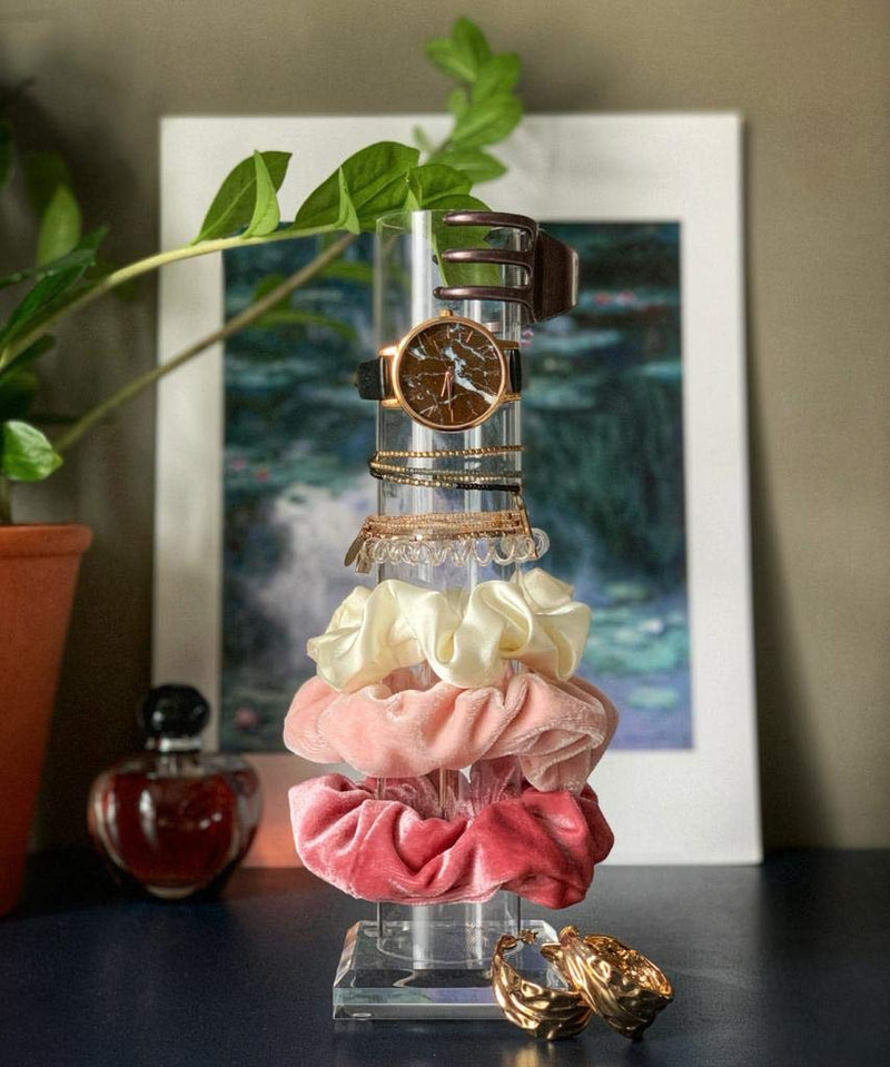 [Australia] - Acrylic Scrunchie Holder Stand | Scrunchie Organizer for Teen Bedroom Decor for Girls & Teen Girls Gifts | Hair Tie Organizer & Bracelet Holder INCLUDES Satin and Velvet Scrunchies 