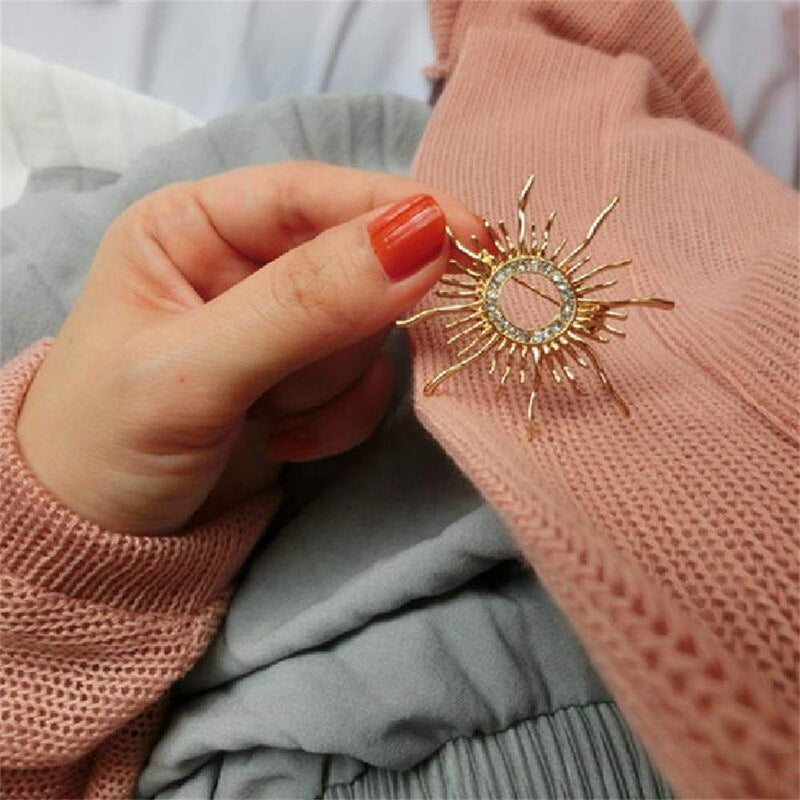 [Australia] - Star and Sea Vintage Sun Flower Round Sunshine Pin Brooch Dress Decorations Collar Suit Crystal Brooch for Unisex 