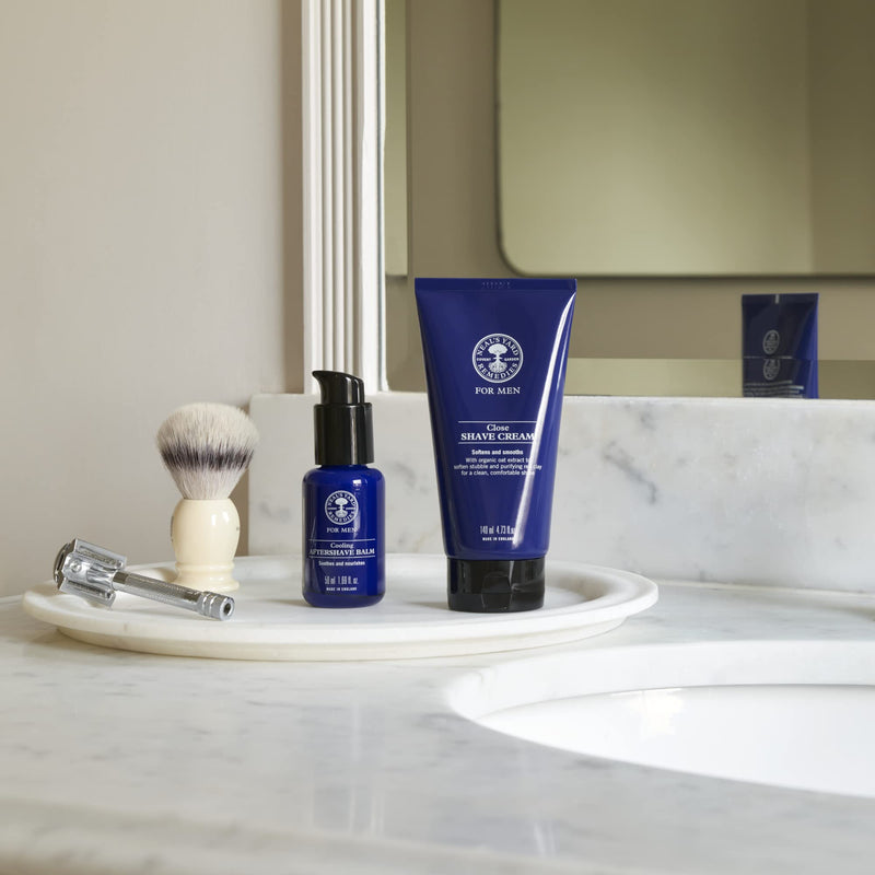 [Australia] - Neal's Yard Remedies Close Shave Cream | Achieve the Perfect Shave | Softens & Smoothes | 140ml 