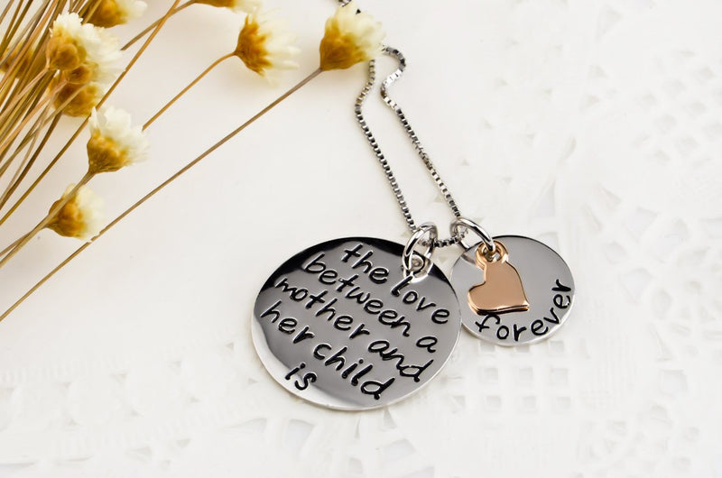 [Australia] - Sterling Silver Pendant Neccklace "The Love Between A Mother and Her Child Is Forever" Jewelry Heart Pendant Charm Necklace 18" 