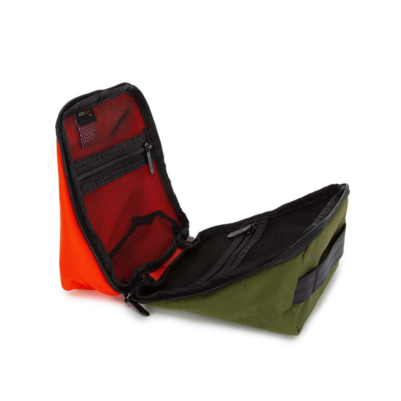 [Australia] - Manhattan Portage NEWTOWN TOILETRY CASE, Black/Black 