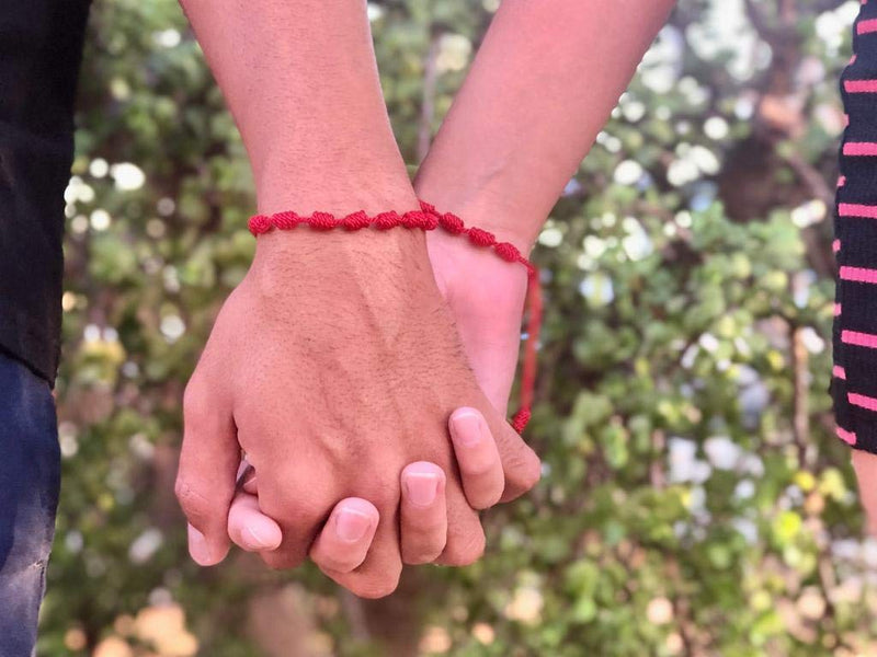 [Australia] - PHITECUS Bracelet 7 knots for protection, Evil Eye and Good Luck. Buddisth String. Thread/Amulet for prosperity and success. Talisman for Womens, Mens, Girls, Boys. Cord Adjustable. 