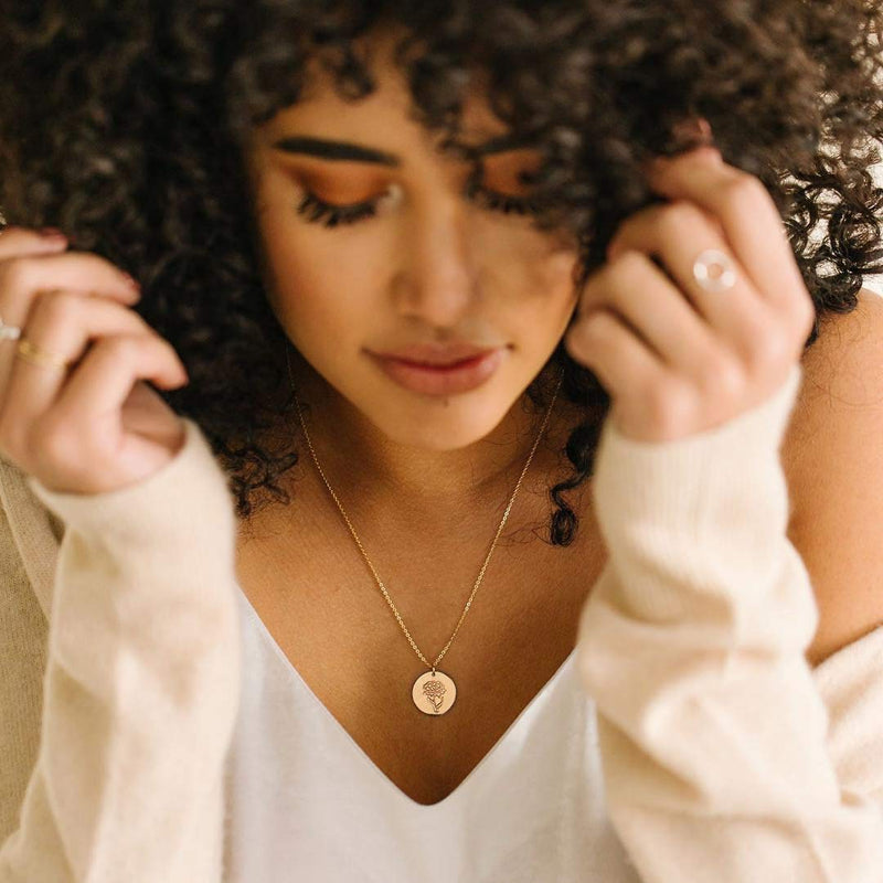 [Australia] - GUEMER 12 Birth Month Flower Pendant Necklace 18K Gold Plated Dainty Simple Month Birth Floral Disc Pendant Engrave Coin Necklace Minimalist Delicate Custom Personalized Jewelry Mom Daughter BFF Gift A:January - Carnation-Style A 