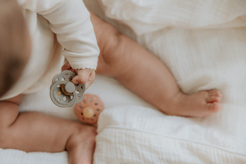 [Australia] - BIBS Boheme Soother 2-Pack. BPA Free. Round Nipple, Size 1 (0-6 Months), Blossom / Dusky Lilac Size 1 (0-6 Months) 