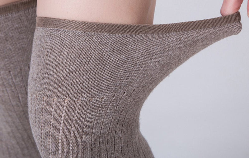 [Australia] - Knit Cashmere Knee Warmers Sleeping Warm Supports Knee Brace Soft Comfortable Knee Sleeve Wrap Circulation Improvement Kneepad Leg Warmer Joint Warming Band for Men and Women, 1 Pair Tan M/9.4" x 4.3" 
