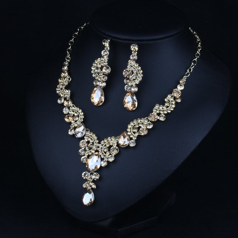 [Australia] - Hamer Prom Costume Jewelry for Women Crystal Choker Pendant Statement Chain Charm Necklace and Earrings Wedding Jewelry Sets for Brides champagne 