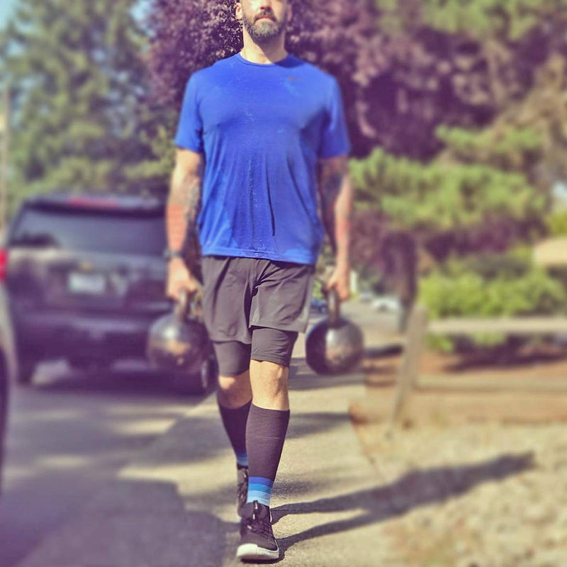 [Australia] - Calf Compression Sleeves for Men & Women - Shin Splints and Calf Support Brace - Compression Calf Guards - Leg Socks for Torn Muscle Cramps (Pair) S-M Black W/Blue 