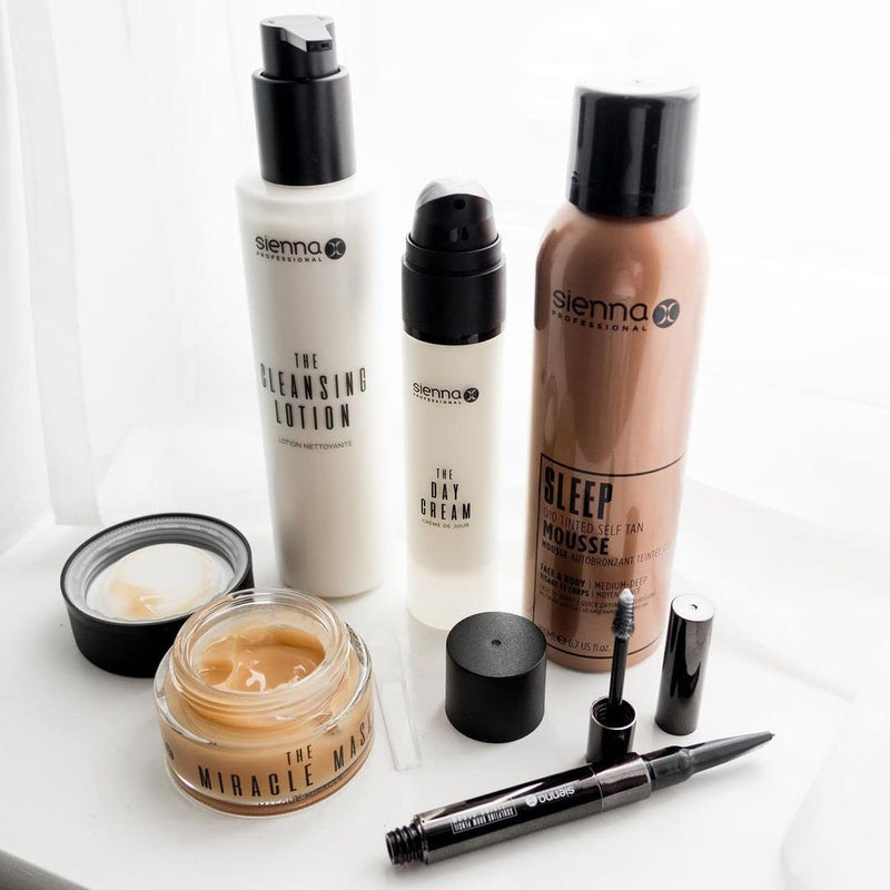 [Australia] - Sienna-X Q10 Self Tan Tinted Mousse 200 ml. Vegan Friendly & Cruelty Free Formula For Face and Body. Quick Drying and Enriched With Vitamin E and Pomegranate For A Flawless Tan. Ideal For New Tanners. 