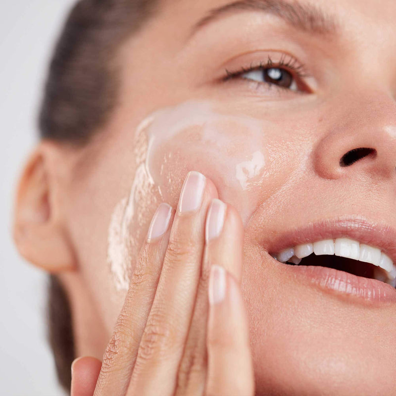 [Australia] - ELEMIS Dynamic Resurfacing Facial Wash | Daily Refining Enzyme Gel Cleanser Gently Exfoliates, Purifies, Renews, and Revitalizes the Skin | 200 mL 
