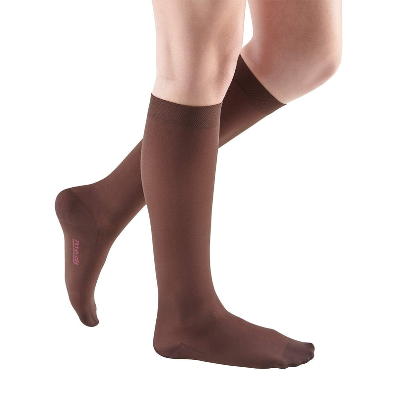 [Australia] - mediven comfort for women, 20-30 mmHg, Calf High, Closed Toe 4 Natural 