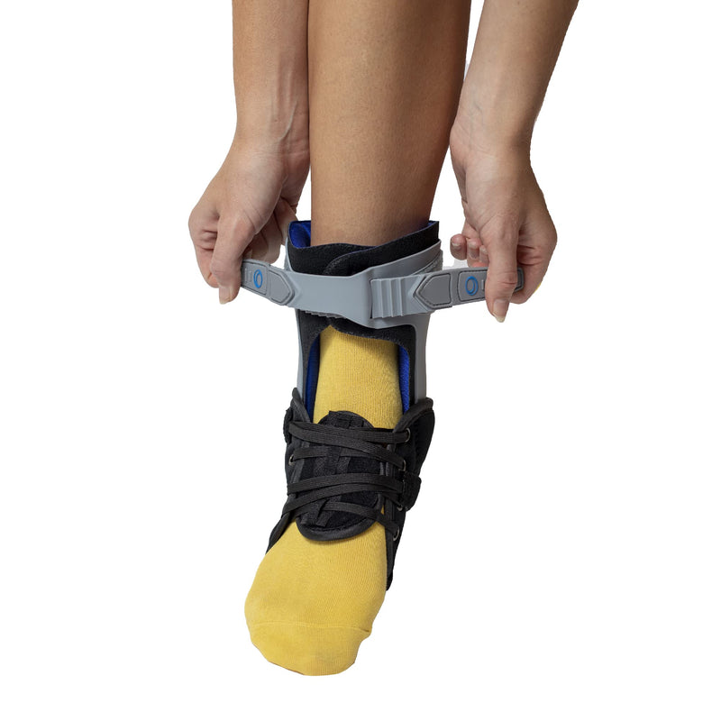 [Australia] - Recovery Lightweight Ankle Brace- Easy Tie Lacing & Moldable Footplate to Control Inversion/Eversion for Ankle Injuries and Sprains Support Stabilizer by Brace Direct Large Right 