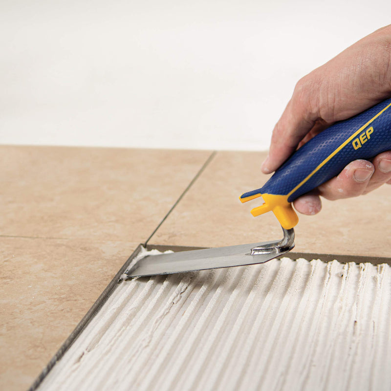 [Australia] - QEP 6 in. x 2 in. Comfort Grip Flat Margin Flooring Trowel with Bucket Hook, Silver (42112) 