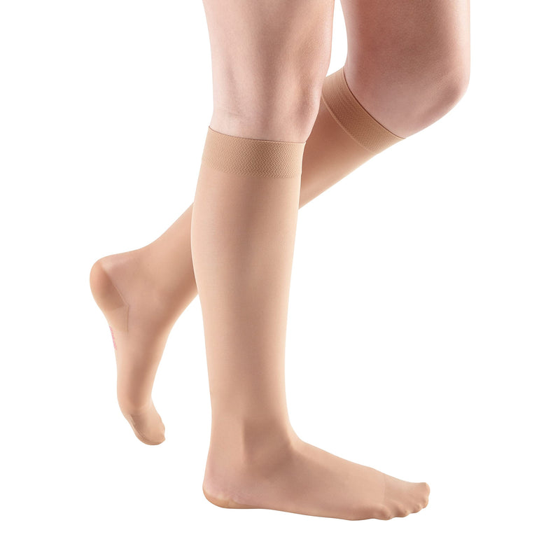 [Australia] - mediven Sheer & Soft for Women, 20-30 mmHg Calf High Closed Toe Compression Stockings, Natural, II-Standard 2 