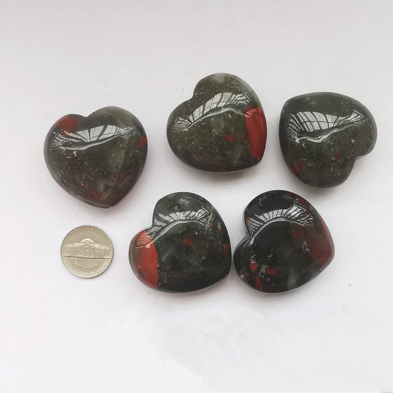 [Australia] - Manekieko Natural Africa Bloodstone Palm Worry Carved Heart Love Stone,40mm Crystals and Healing Stones 