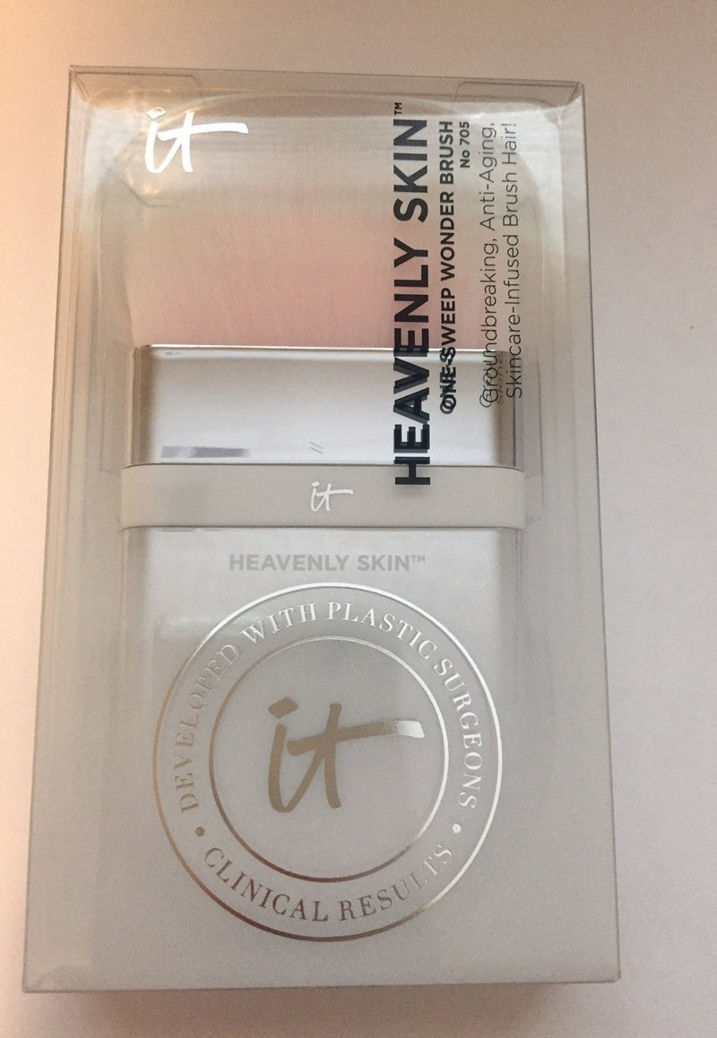 [Australia] - It Cosmetics Heavenly Skin One-Sweep Wonder Brush No 705 