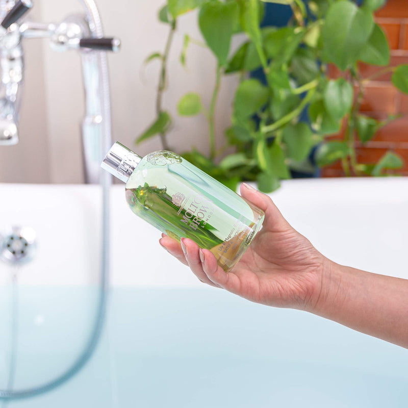 [Australia] - Molton Brown Lily & Magnolia Blossom Bath & Shower Gel, 300 ml 