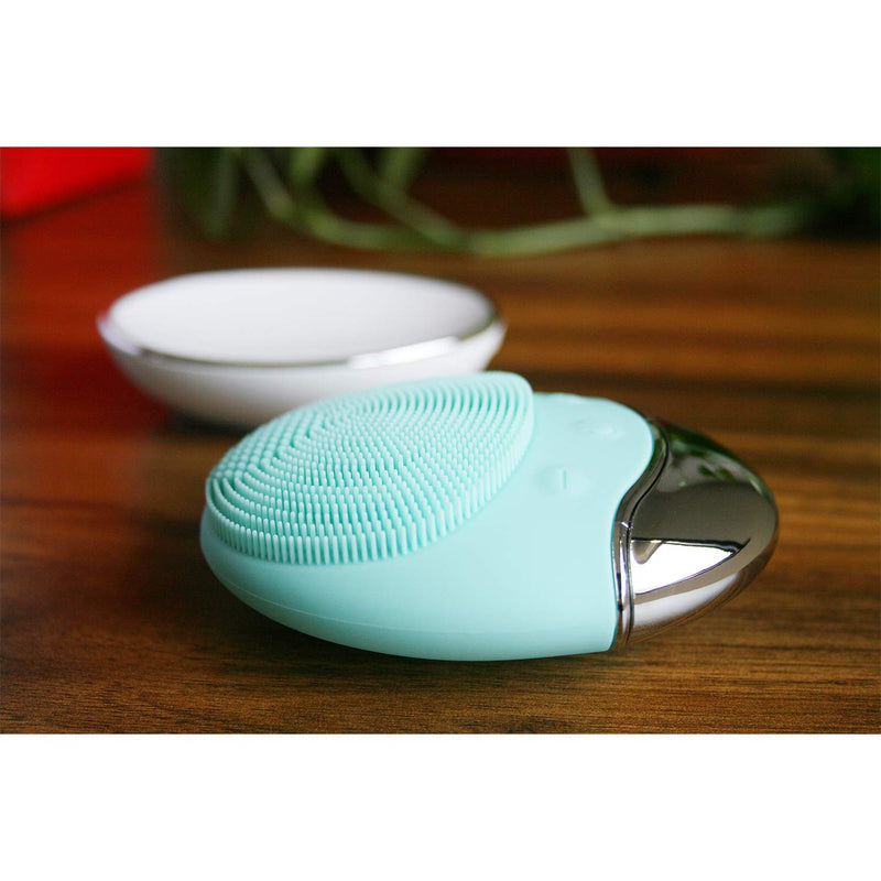 [Australia] - Sonic Facial Cleansing Brush, Soft Silicone Waterproof Face Cleanser Bamboo Charcoal Wireless Charging Travel Size Massager for Skin Exfoliation, Deep Cleansing, Anti Aging - Green 