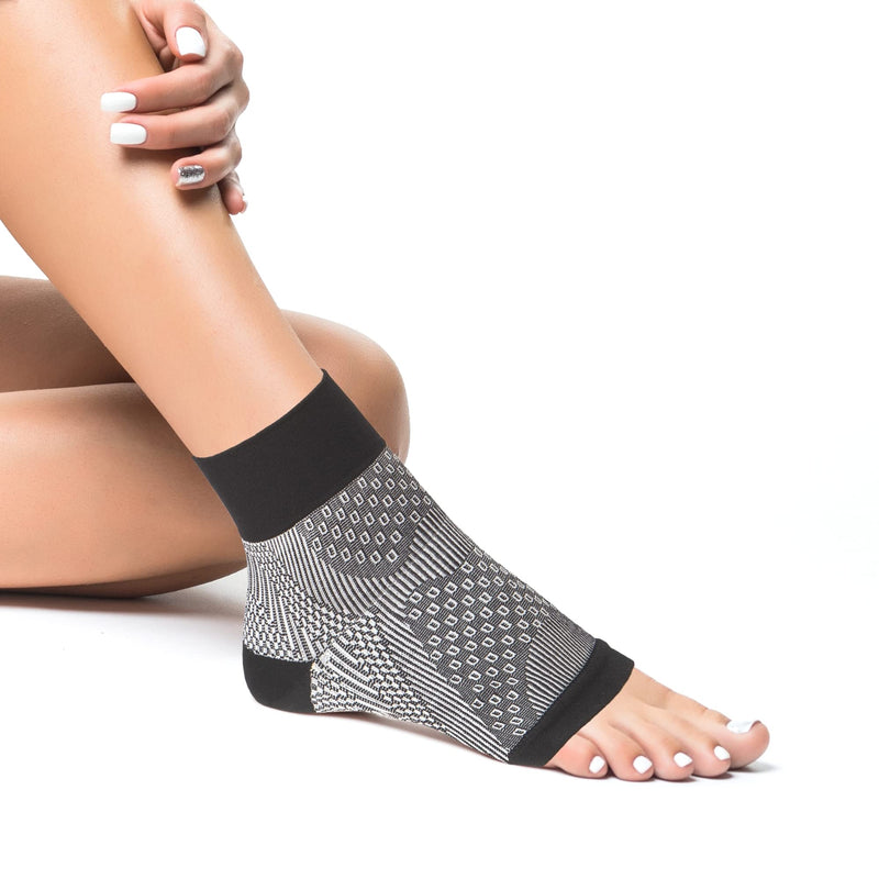 [Australia] - Plantar Fasciitis Compression Socks for Women & Men - Best Ankle Compression Sleeve, Provides Arch Support & Heel Pain Relief (Medium) Medium 