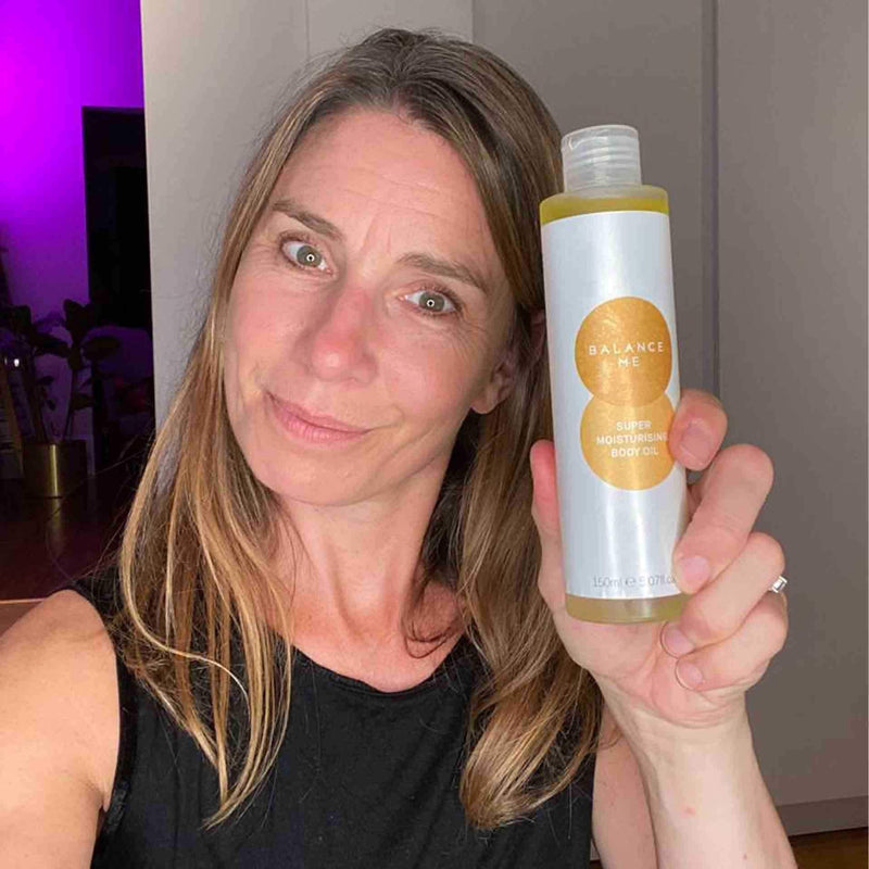 [Australia] - Balance Me Super Moisturising Body Oil ‚Äì With Rosehip Oil & Neroli ‚Äì Improve Appearance of Stretch Marks ‚Äì Calming & Hydrating ‚Äì For Sensitive Skin ‚Äì Vegan & Cruelty Free ‚Äì Made in UK ‚Äì 150ml 